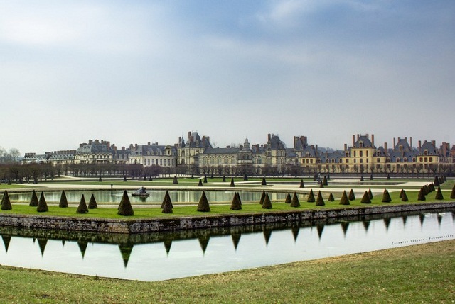 đặt vé máy bay đi Pháp ngắm nhìn lâu đài Fontainebleau 
