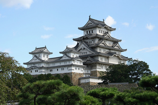 mua vé máy bay đi Nhật Bản du lịch đến Lâu đài Himeji